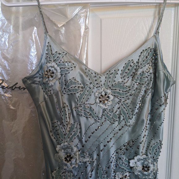 STUNNING SILK Gown | M | Beaded & Sequined | Floral Appliques | ICE BLUE | EVC - Picture 5 of 16